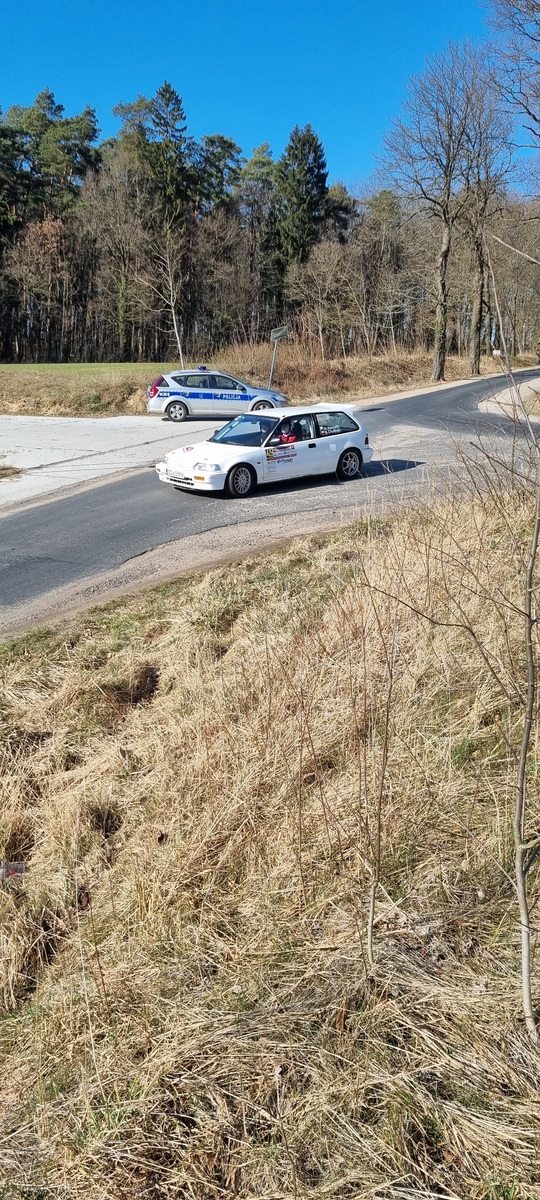 Policjanci Z Komendy Powiatowej Policji W Bia Ogardzie Zabezpieczali